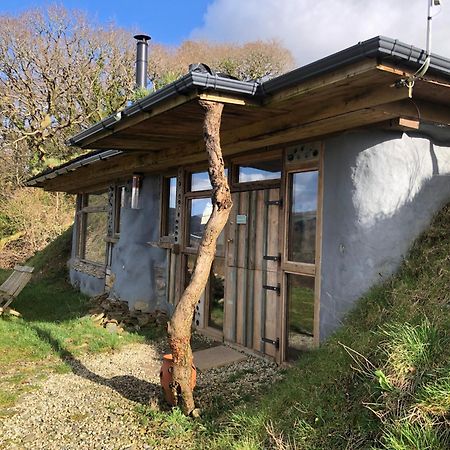 Rabbits 1Or 2 Bedroom Hobbit Style Hillset Earthen Dartmoor Eco Home South Brent Exterior foto
